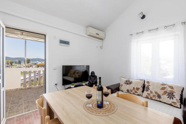 טיווט Apartments Ivo Bozinovic מראה חיצוני תמונה